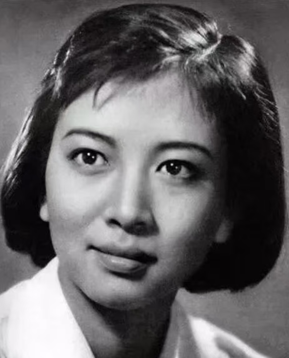 “林道静”谢芳逝世，享年89岁！生前多次来哈尔滨拍摄电影，曾入住报业大厦