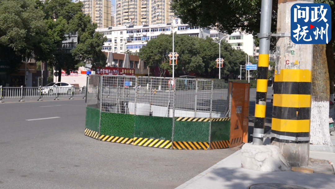 抚州一路面塌陷存安全隐患 市政部门：预计春节前修复完工