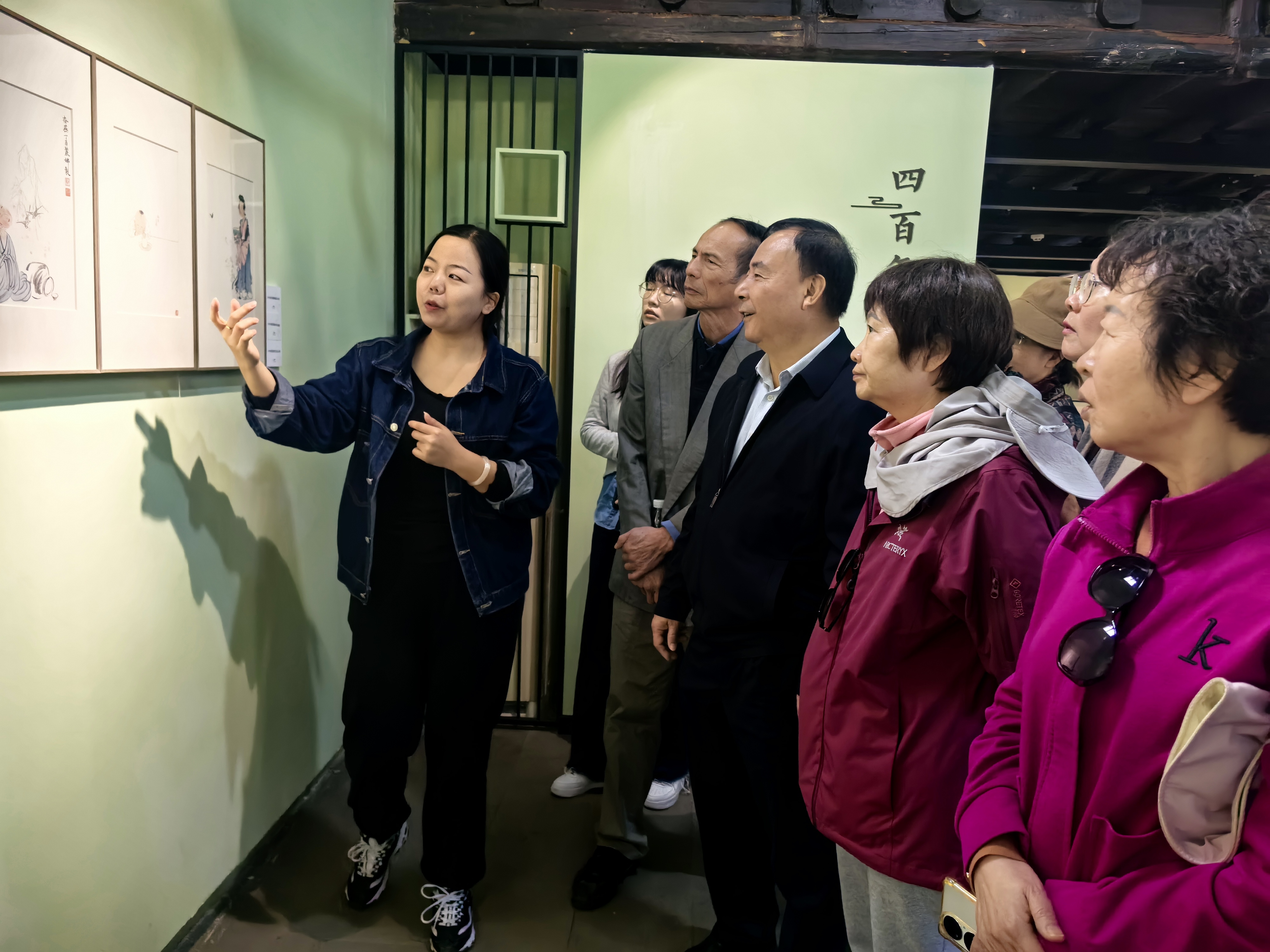 关心下一代 ，弘扬中华优秀传统文化