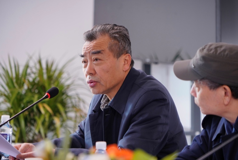 姜达政主持研讨会