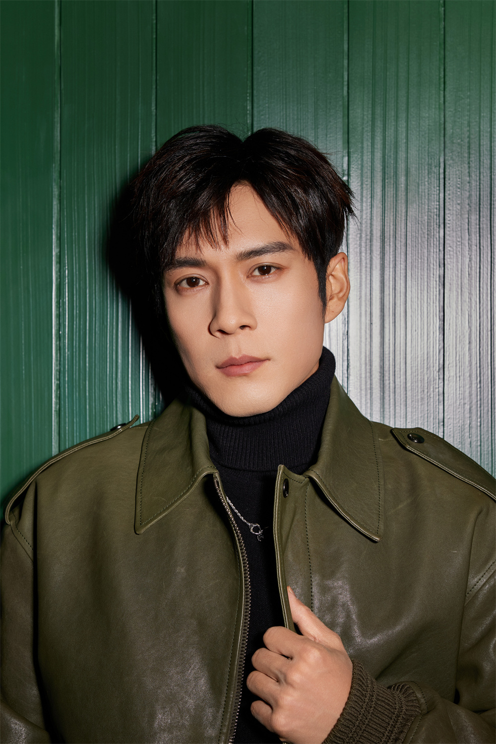 BURBERRY 哈尔滨限时精品店风采揭幕，以英伦公园主题致敬品牌外套历史