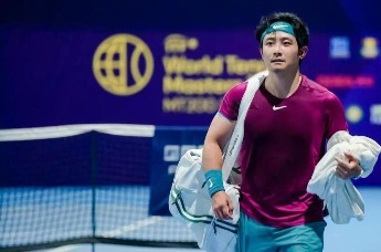 中国选手张冲Bill首登ITF国际网球大师赛30岁组混双积分榜首凤凰网湖南_凤凰网