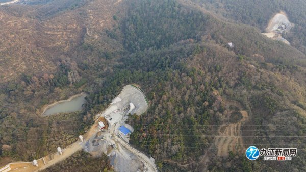 昌九高铁牛头山隧道顺利贯通（图）