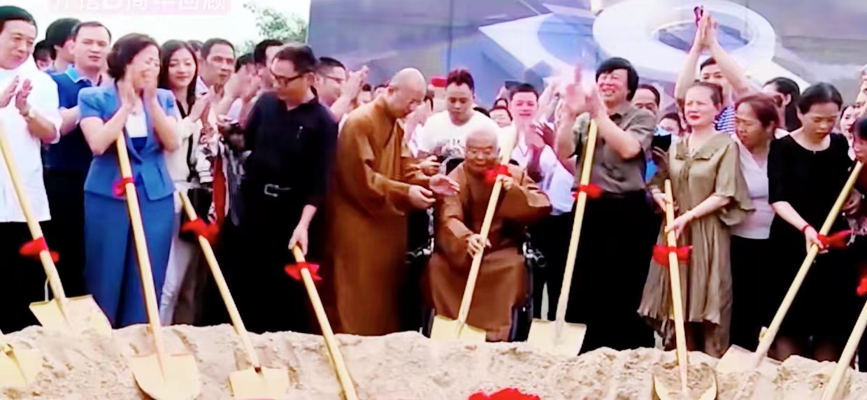 苏璇：最美的遇见，珍藏的日记——记李自健美术馆