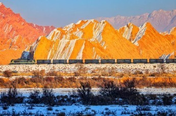 全國鐵路明年1月5日實行新列車運行圖