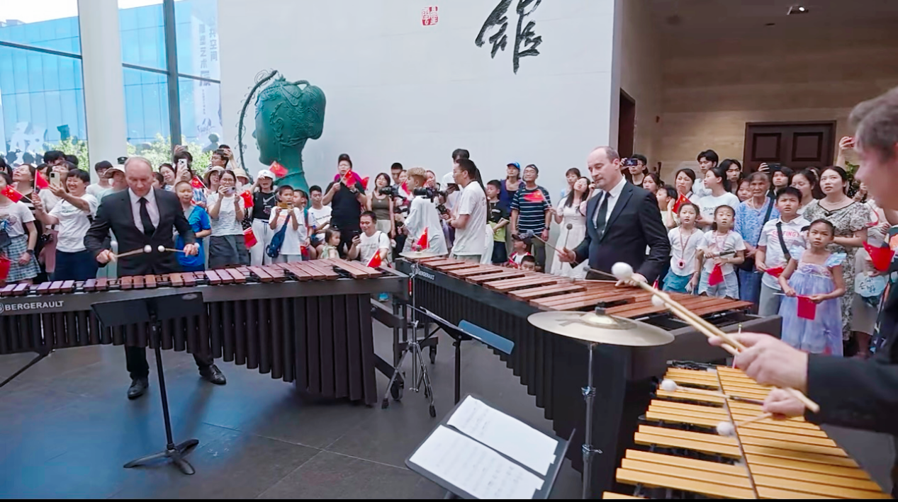 苏璇：最美的遇见，珍藏的日记——记李自健美术馆