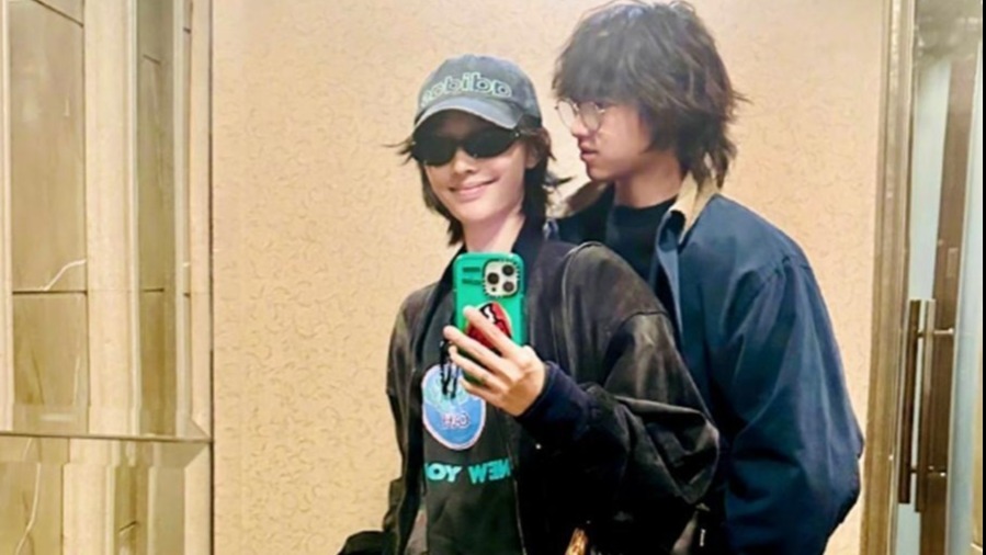 白百何与大儿子合照似兄妹，元宝身高近180变化好大，不敢认了封面图