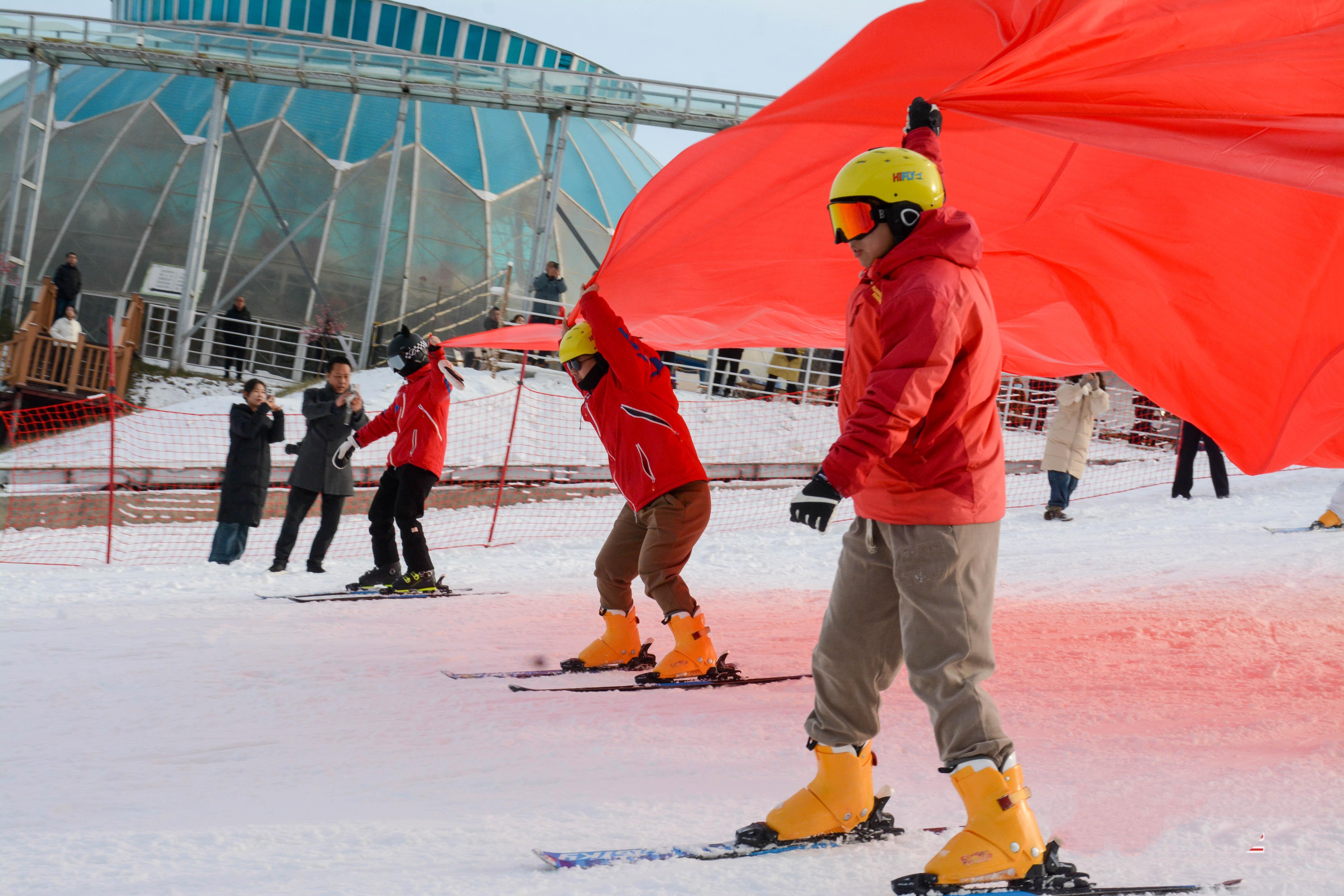 青鹃山滑雪旅游度假区