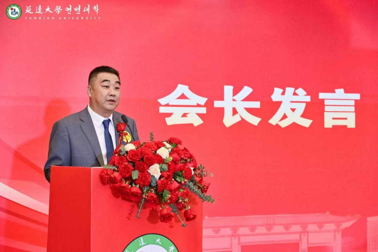 深圳校友会会长李志强发言