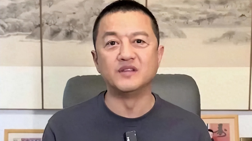 吃尽王菲“红利”，离婚11年后的李亚鹏，又回到了他的“怪圈”封面图