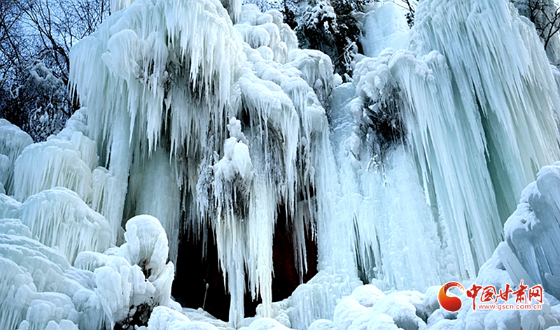 渭河源冰瀑