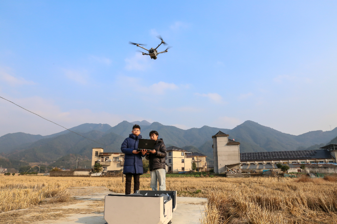 12月24日无人机巡查耕地保护 (2).jpg