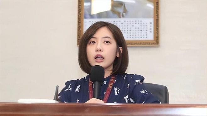 柯文哲被羁押四个月，“学姐”黄瀞莹呼吁检方拿出实质证据