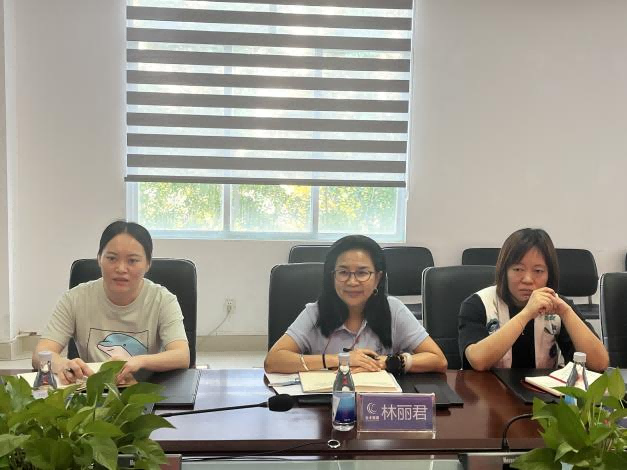 优化服务提升质效 三亚市数控中心深入开展“我陪群众走流程”活动