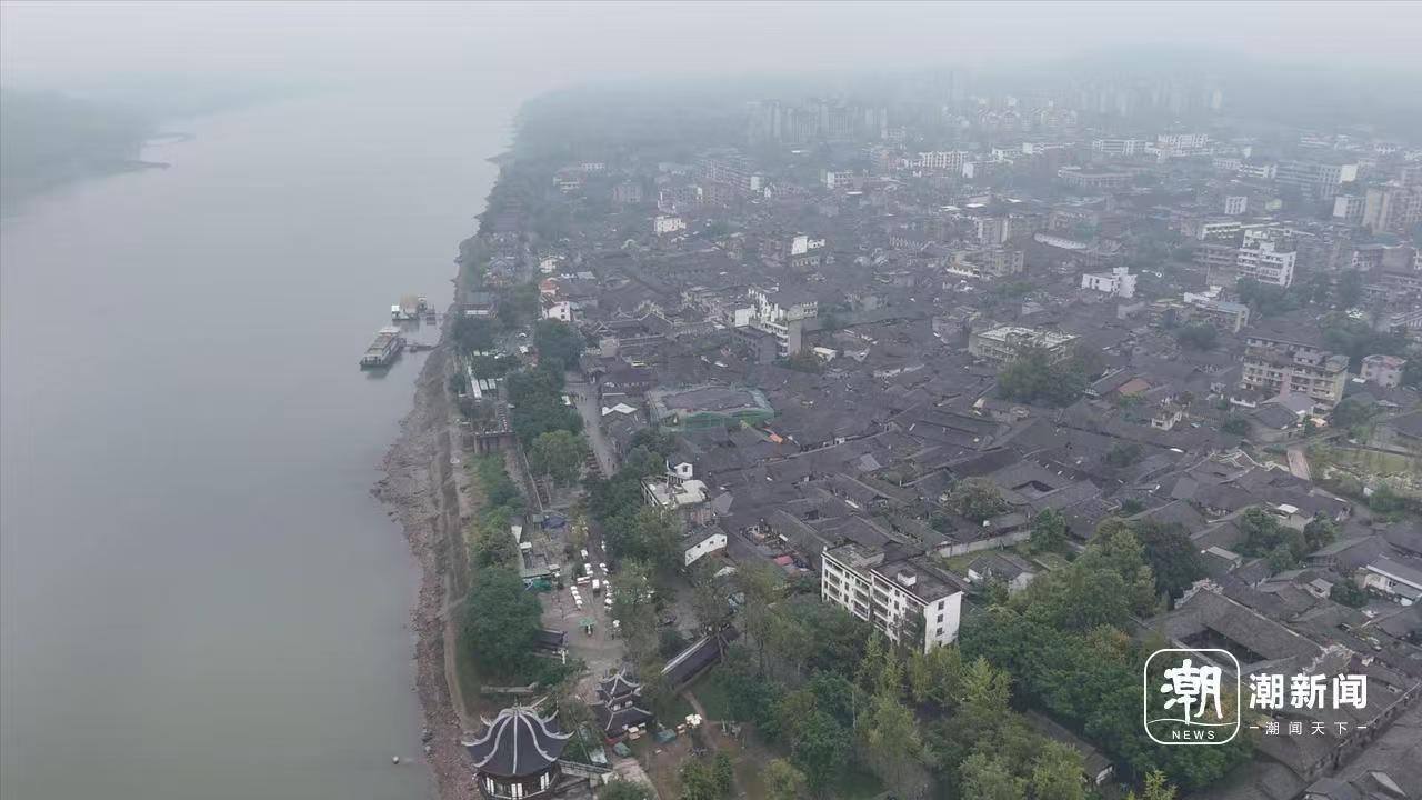 李庄里修旧如旧，看不到今古夹杂的景象。