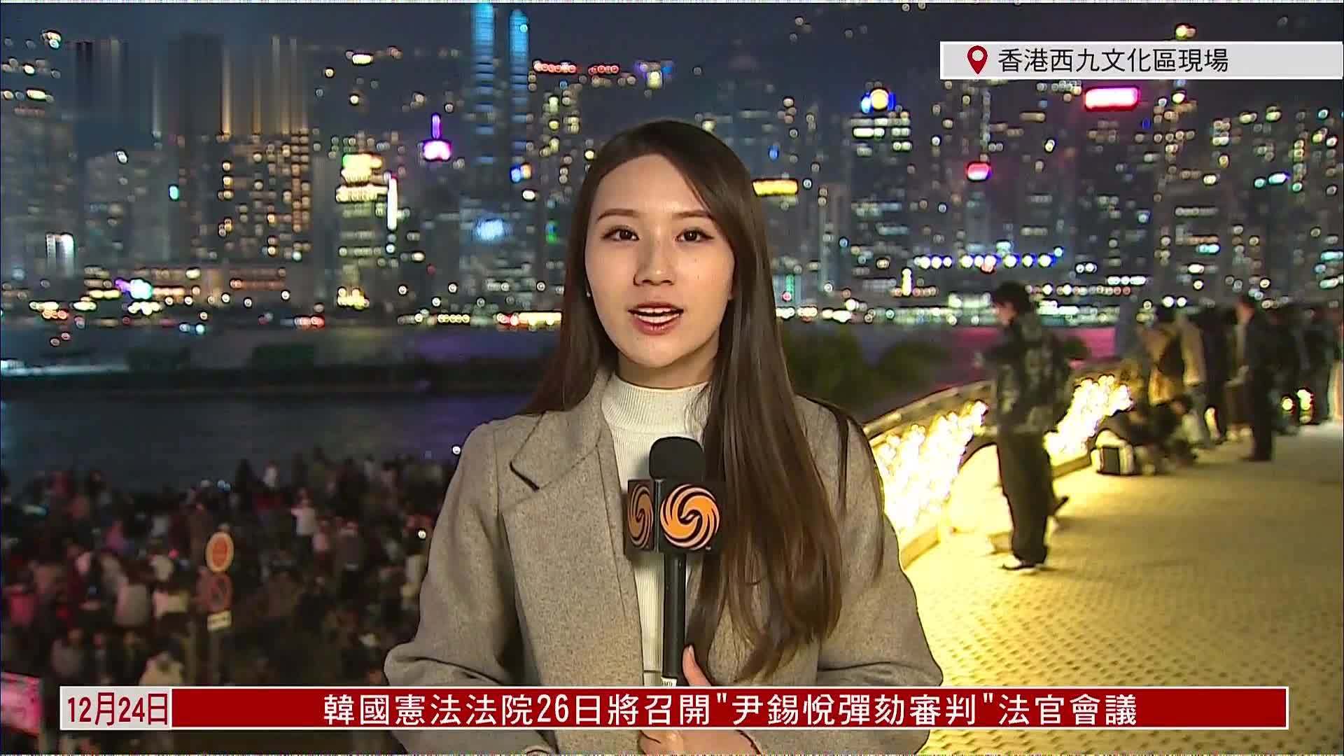 香港娱乐记者荣智敏图片