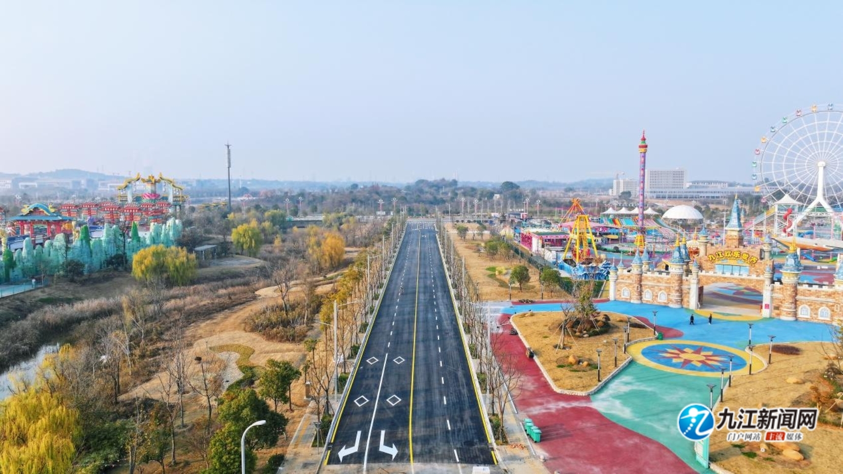 图为科技六路南段。