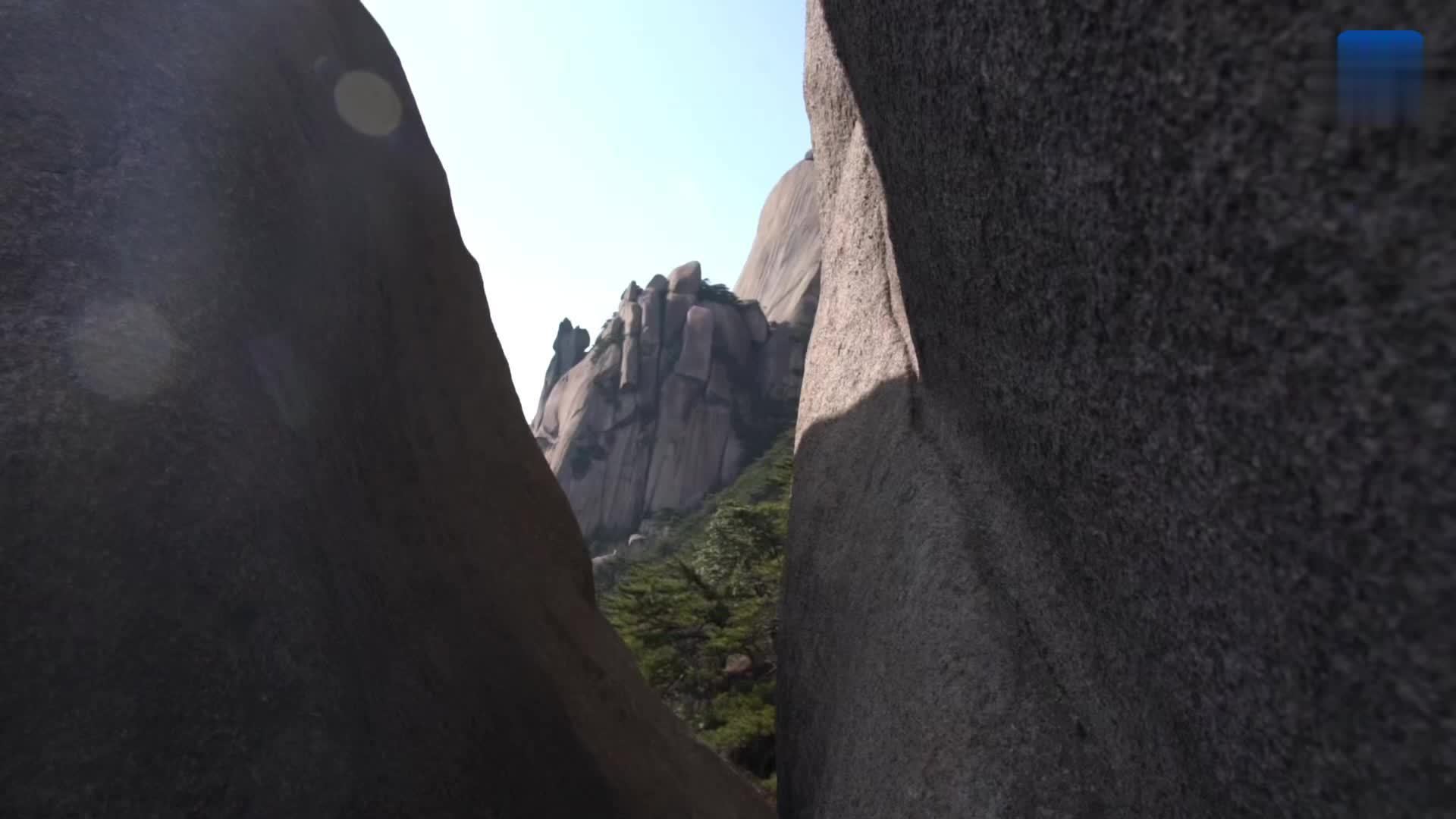 十个维度看中国｜钻山洞，爬云梯，穿歧路，感受安徽潜山“神秘度”