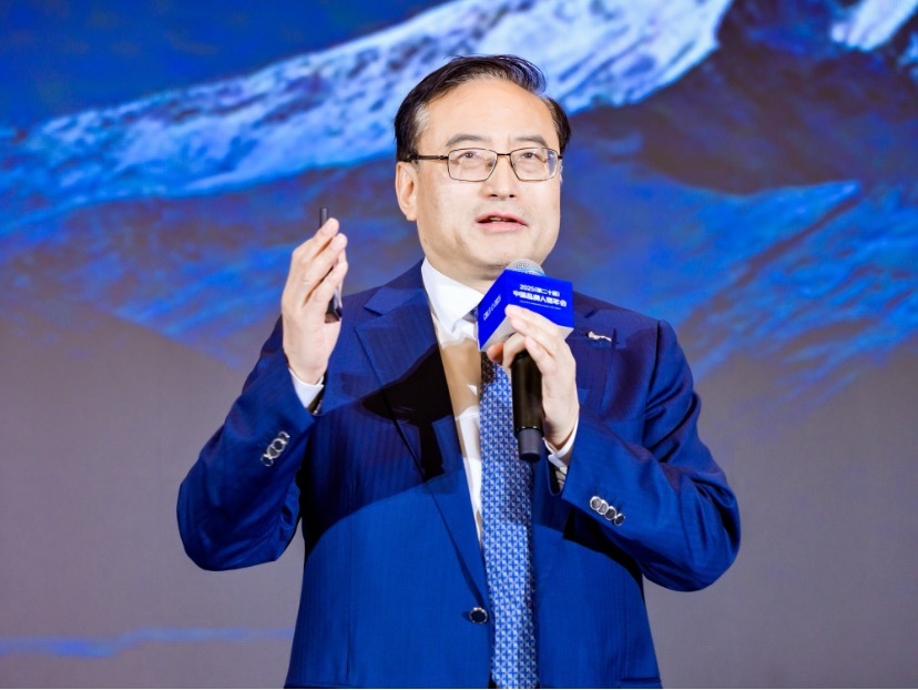 致敬长期主义!2025(第二十届)中国品牌人物年会在深举办