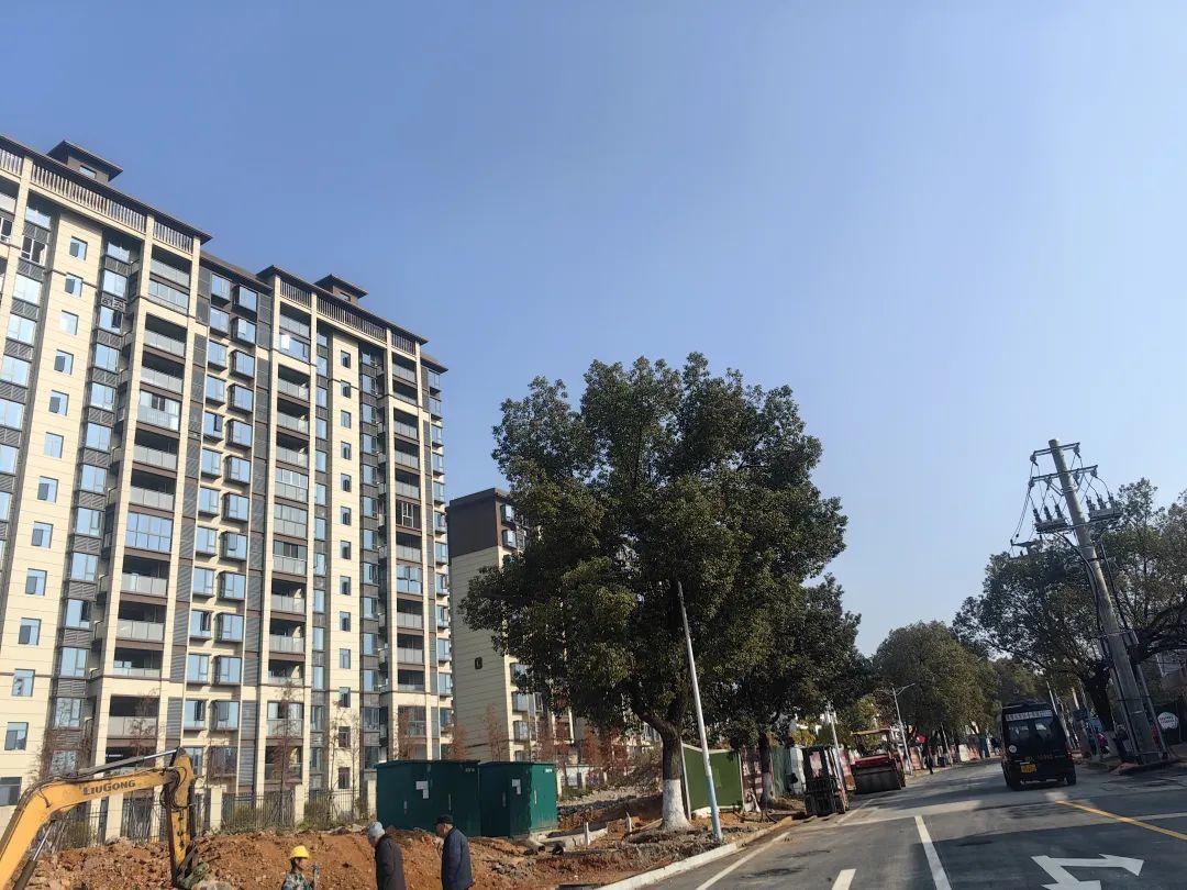 鹰潭月湖区环城路与军民路交叉路口通车