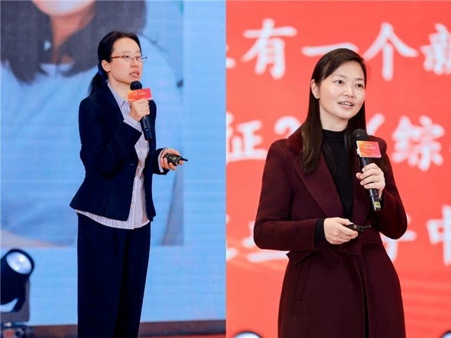 张卓教授（左一）讲课现场和刘学兰教授（右一）讲课现场