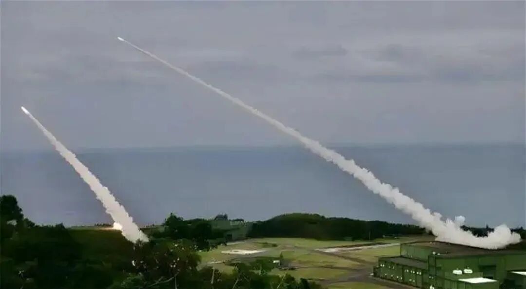 唐驳虎:解放军反制美台勾连,此次军演释放哪些新信号?