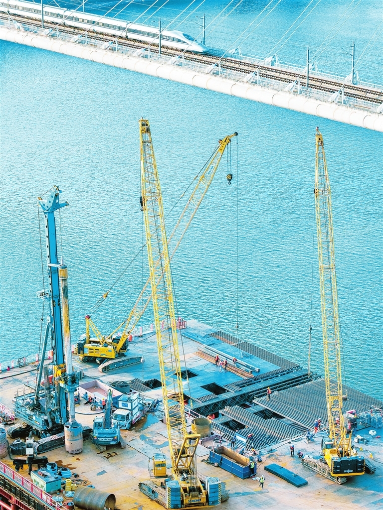 长赣高铁赣江特大桥建设正酣（图）