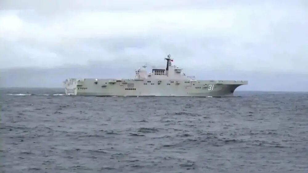 唐驳虎:解放军封岛演习落幕,赖当局慌乱应对,美日集体沉默