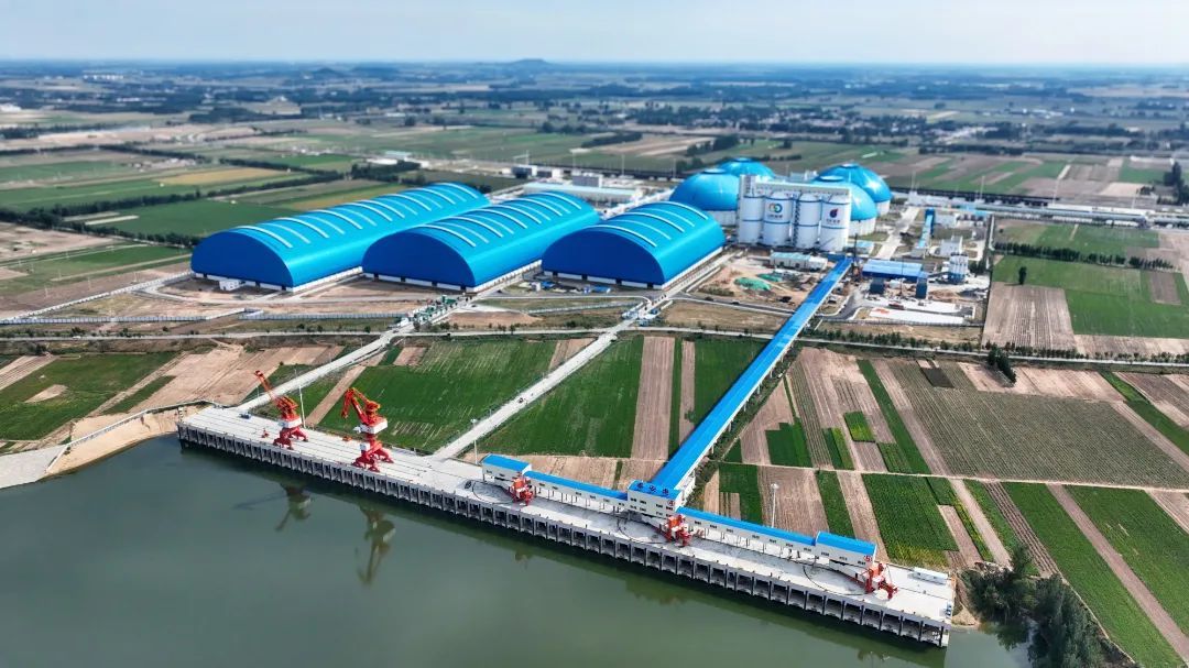 ▲兖矿泰安港公铁水联运物流园