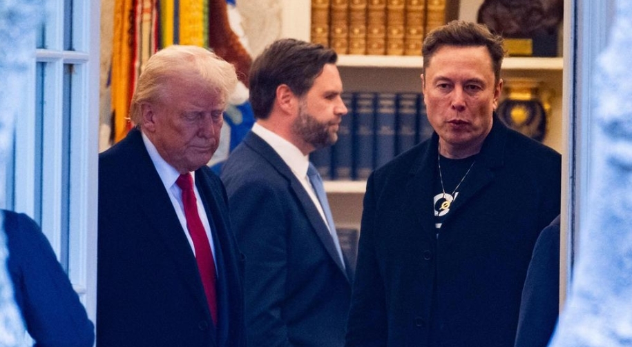 美媒发长文揭秘特朗普马斯克和解内幕:他发挥了关键作用