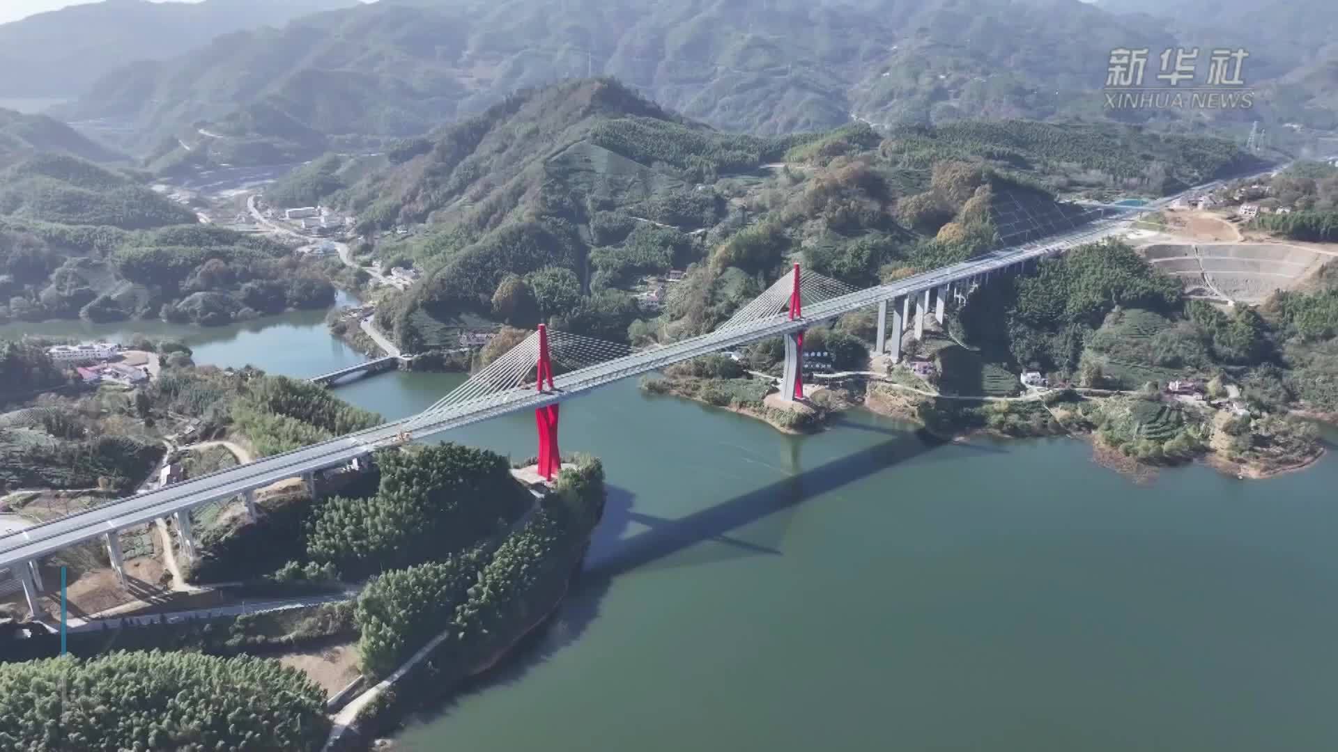 和襄高速公路六安段正式通车