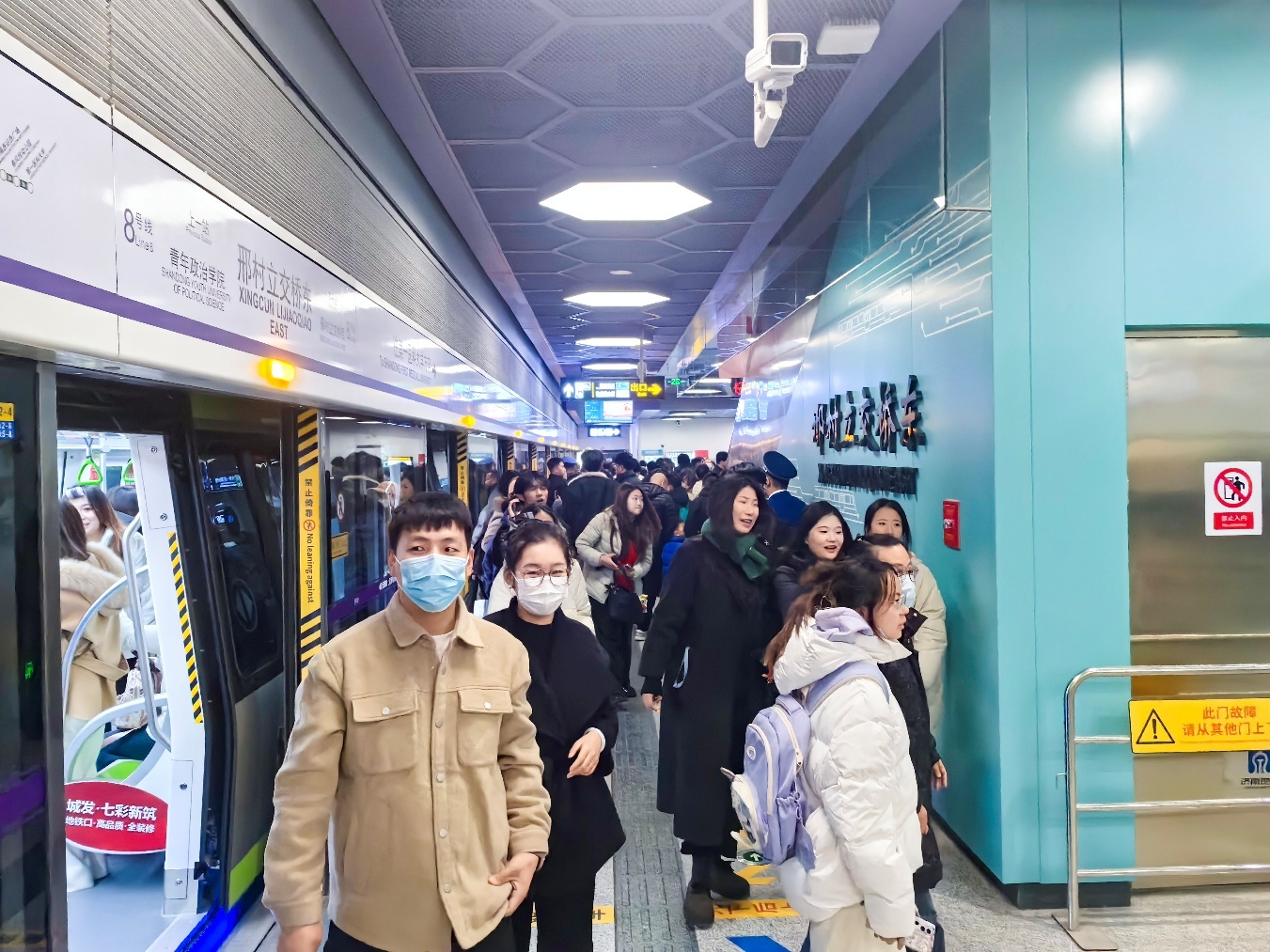 济南轨道交通线网单日客流首次突破100万人次