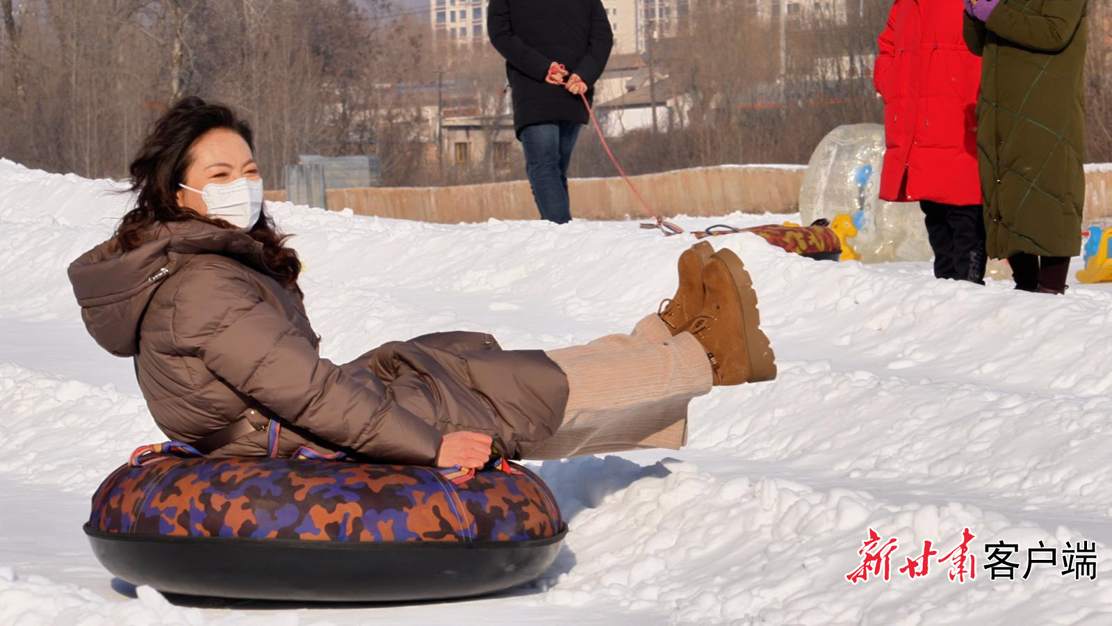 现场举行冬季趣味活动 本文图片均由临夏县融媒体中心提供