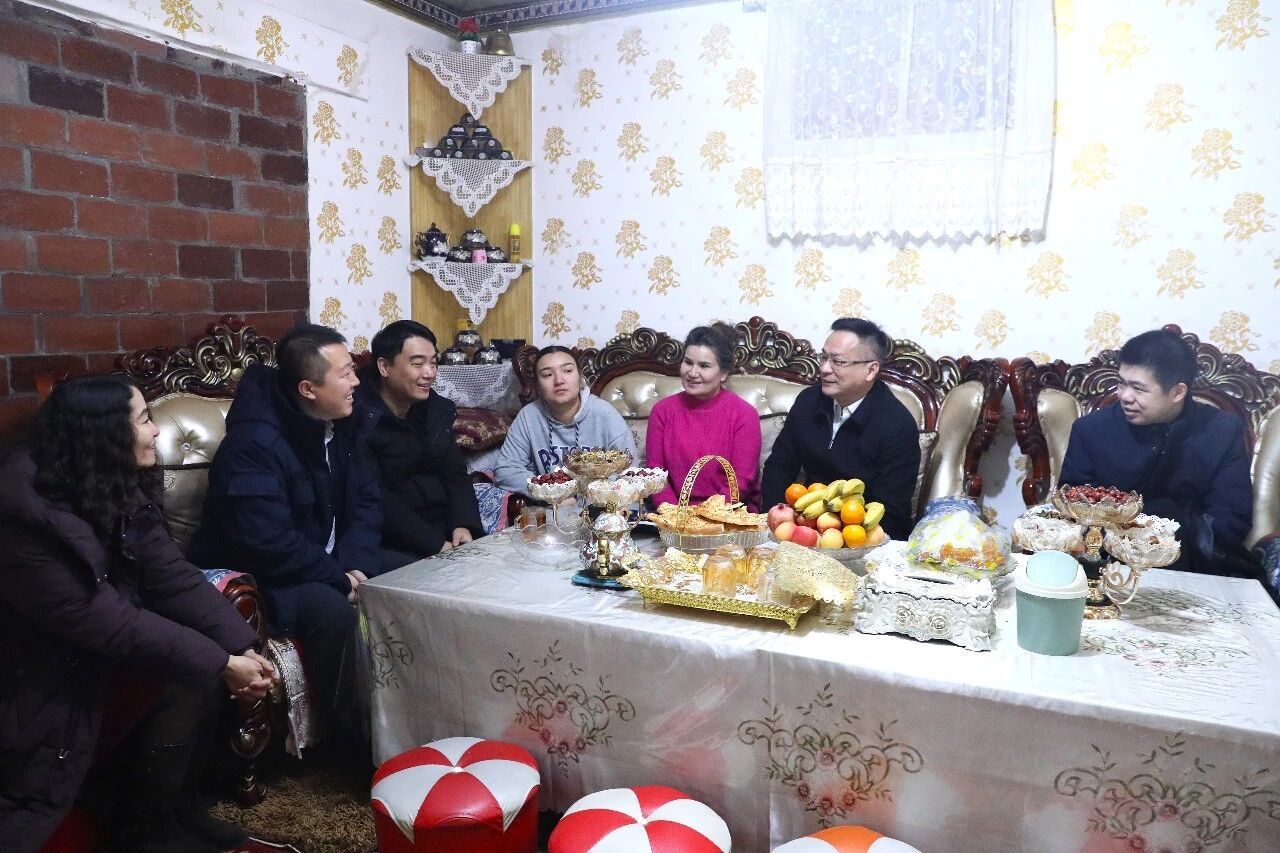 宁波援疆干部人才元旦前开展“民族团结一家亲”走访慰问活动