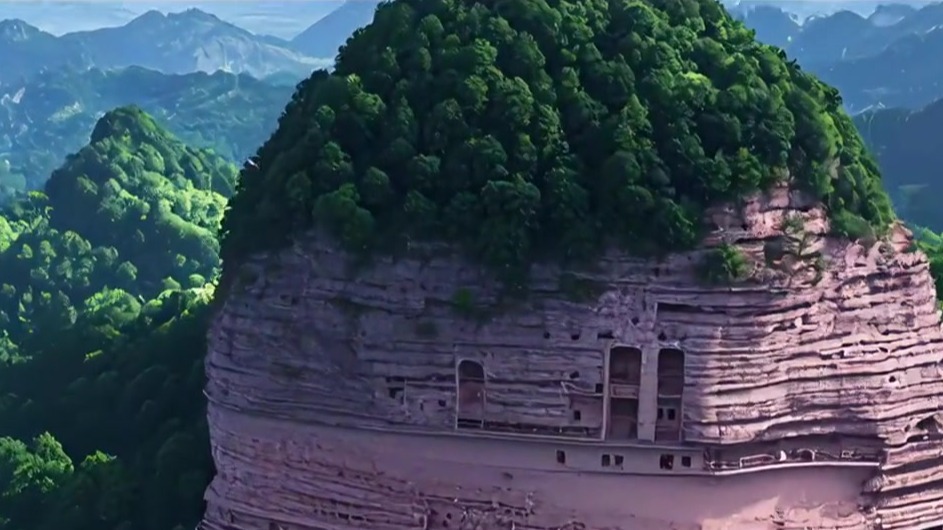 看！麦积山石窟“东方微笑”跨越千年