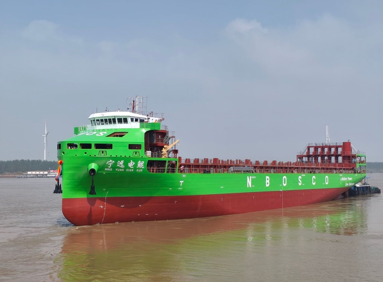 能级跃升，向绿向智！2025宁波港航十大新闻见证世界一流强港建设铿锵步伐