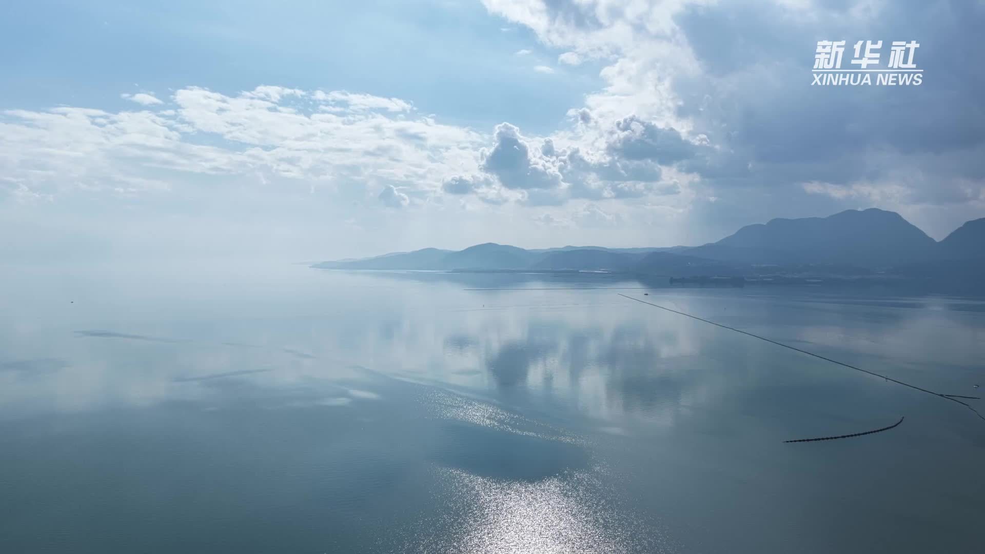 昆明：滇池“藻水共治”平台集群显成效