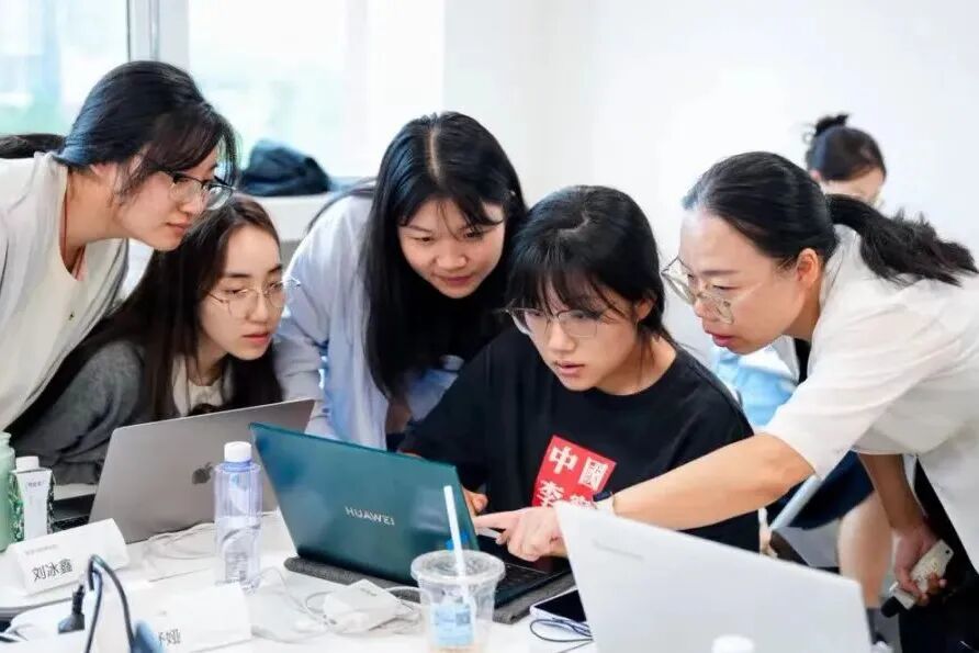 660+人次参与!西安欧亚学院大师系列公开课全年8期精彩收官