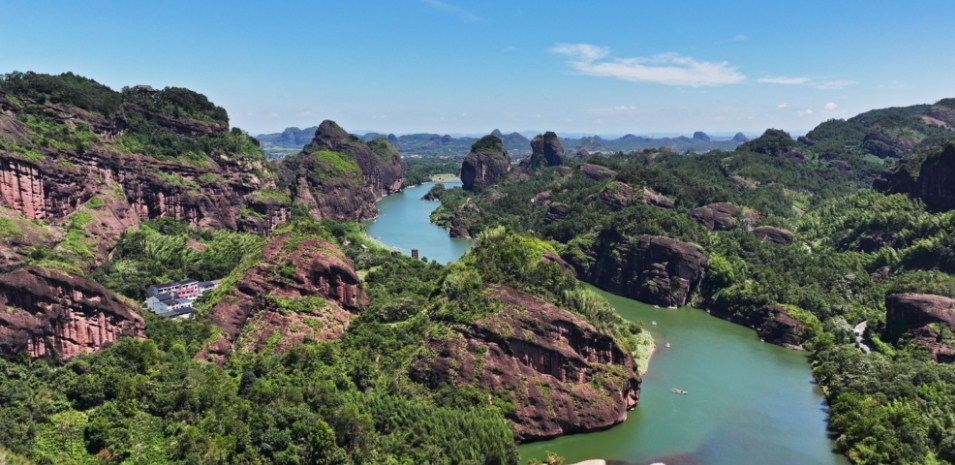 做靓绝美山水 做活文化内涵 做强文旅产业 龙虎山景区全面做实唱响“龙虎天下绝”品牌