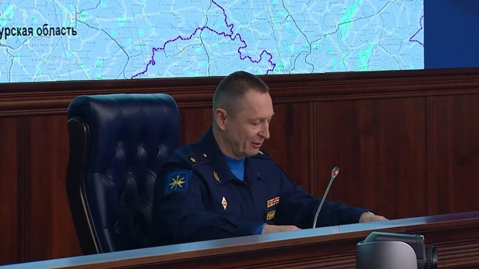 俄国防部公布袭击普京官邸的乌军无人机残骸和作战细节