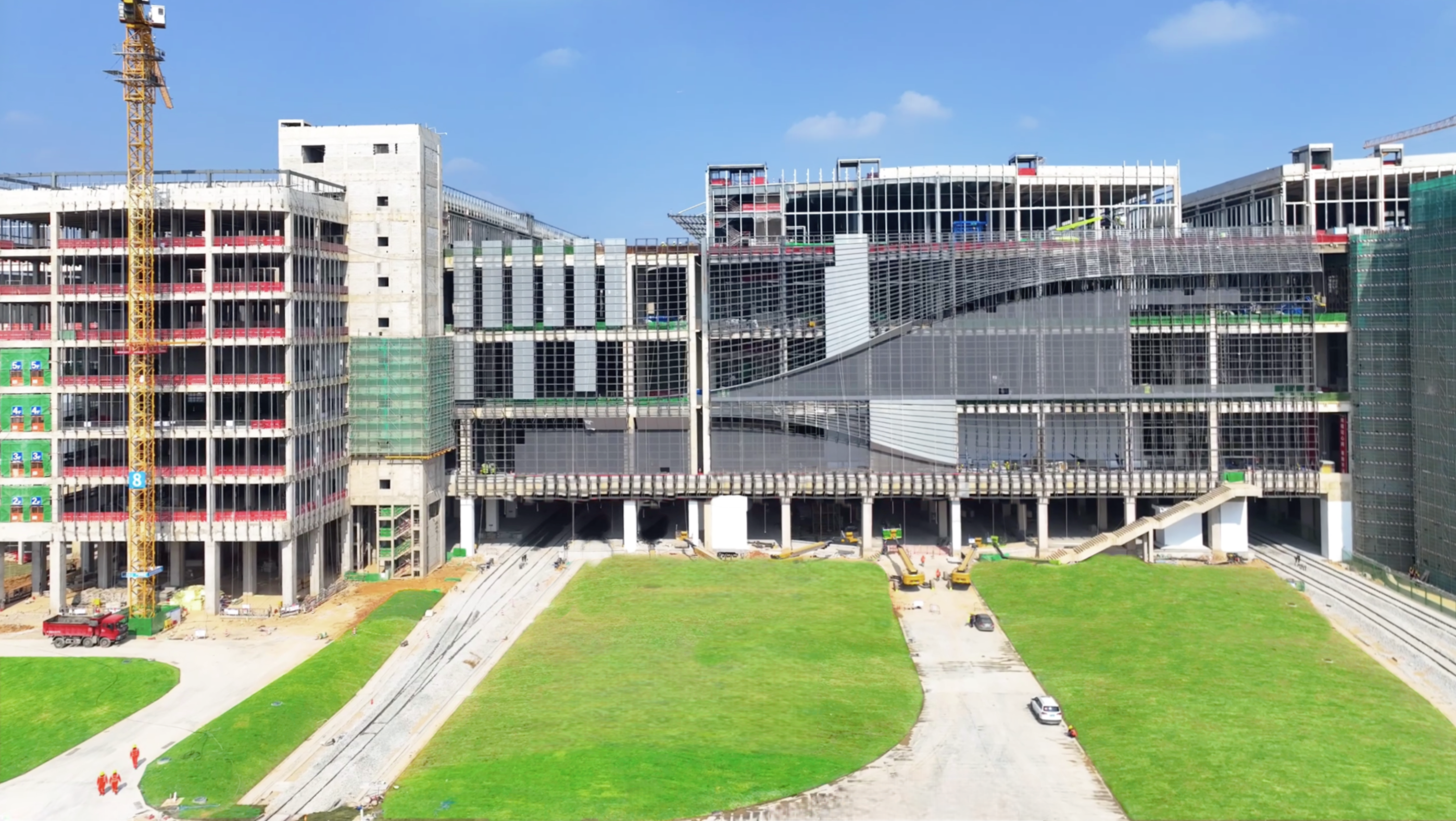 全国最大单体综合物流枢纽建设取得关键突破  深圳平湖南综合物流枢纽铁路地面层工程具备开通条件