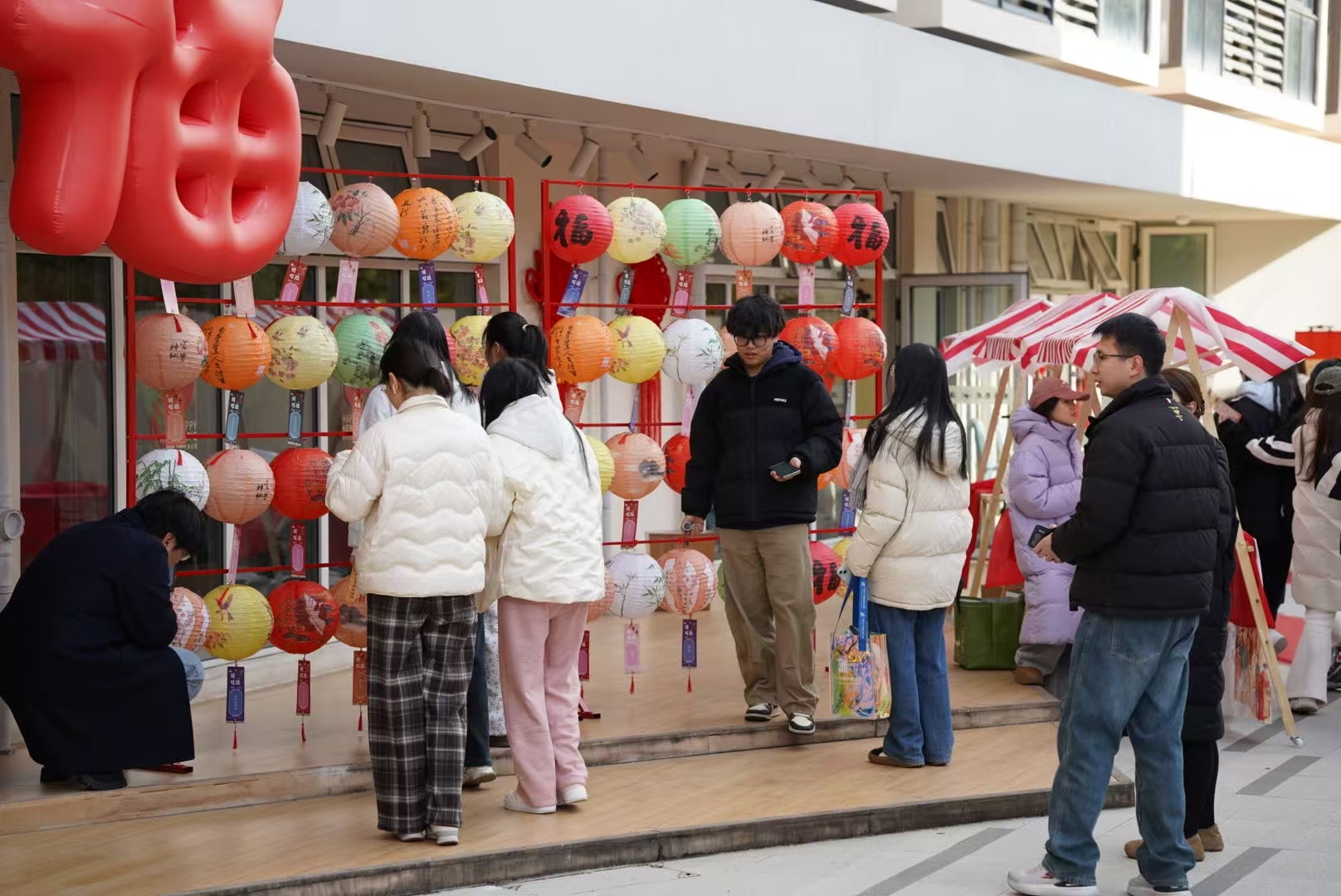 创意市集“月”动万里！每月一主题，串起校园绿色文化新生态