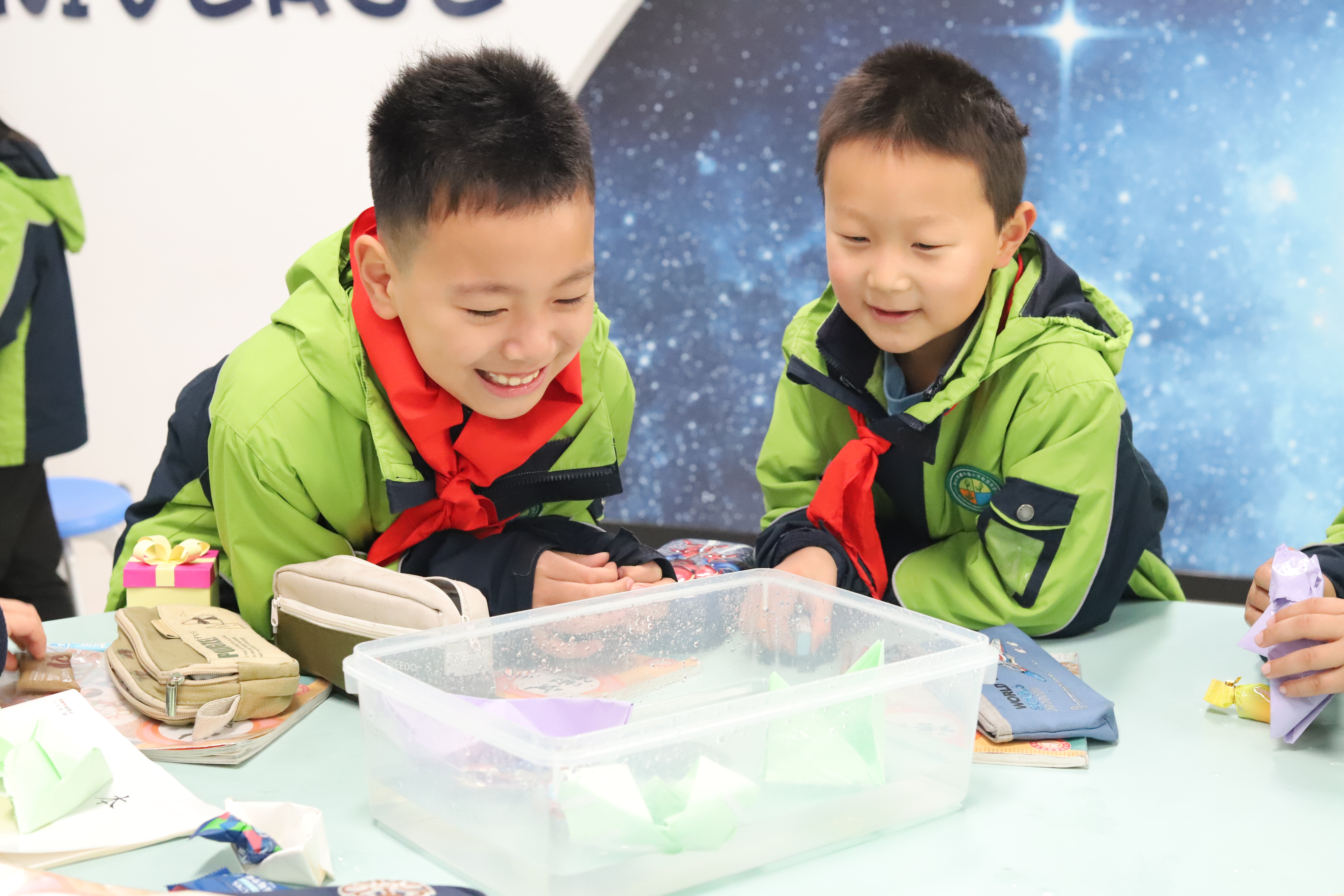 小纸船送祝福：太行路小学小船长“科学+”课程的生动实践