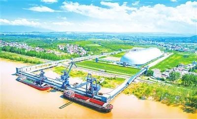 九江赤湖公用码头水铁联运业务正式开通