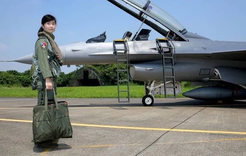 唐驳虎:解放军反制美台勾连,此次军演释放哪些新信号?