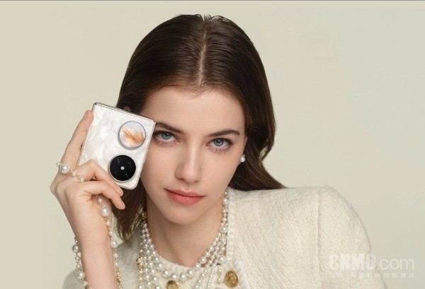 2026年国内折叠屏手机销量预计猛增45% 苹果立大功?