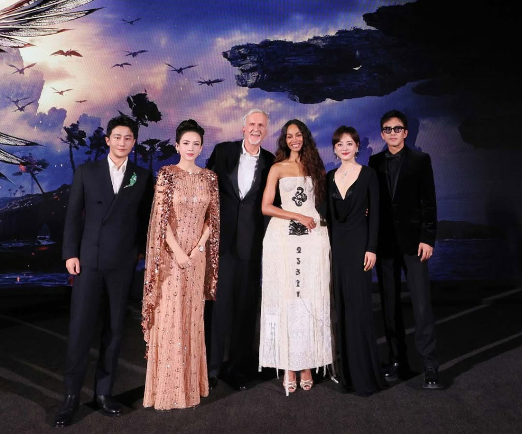 《阿凡达3》首映礼现场,章子怡、孙俪、邓超、黄轩等中配演员出席。