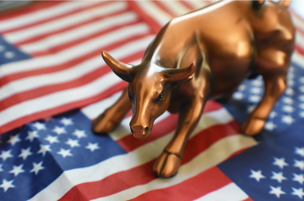 美股距离7000点只差临门一脚！华尔街乐观预期；年末有望画上完美句号