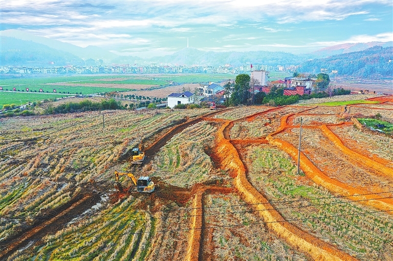 萍乡市湘东区：建设高标准农田（图）