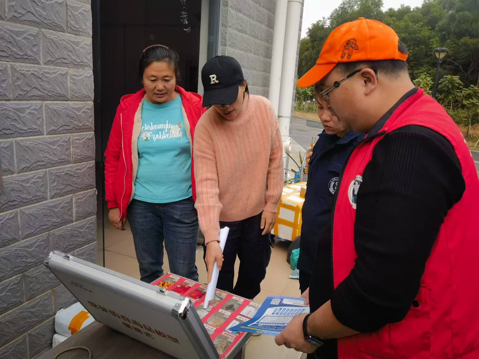 深圳大鹏：禁毒宣传进物流，无毒寄递守平安